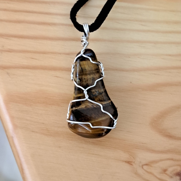 Polished Tigers Eye Gemstone Wire Wrapped - Picture 8 of 8